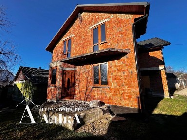 Продам новий будинок в хорошій локації