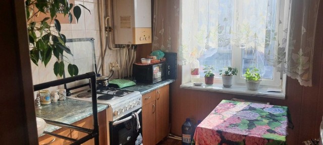 Продаю 2х кім. квартиру на Гвардійській