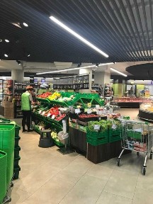 Продаж торгового приміщення з орендарем - супермаркетом Новус.