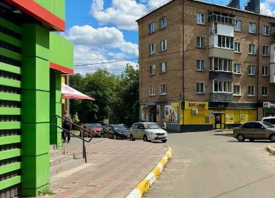 Продаж приміщення біля Фори власність землі