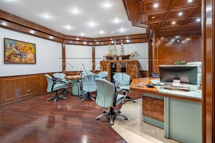 Продаж ЯКІСНОГО ОФІСУ в центрі Києва!