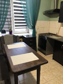 2к квартира в центрі міста (Універмаг)