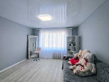 Однокімнатна квартира на Базарчику з частковим ремонтом