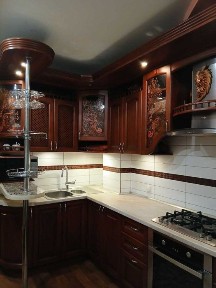 Продаж 4-кімнатної квартири по вул. Збройних Сил України