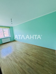 Продається проста і світла трикімнатна квартира в м. Самбір.