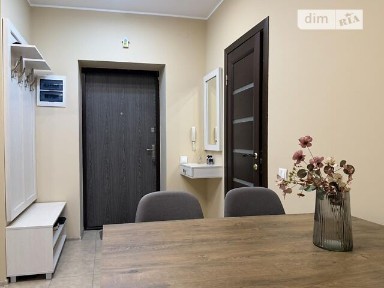 Продаж 1к квартири 42 кв. м на вул. Джерельна 85 • ID 33823853