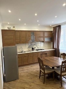 Оренда 1-кімнатної квартири з ПАРКОМІСЦЕМ по вул. Пекарська