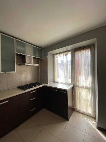 Оренда 3 кім. квартири по вул. Сахарова