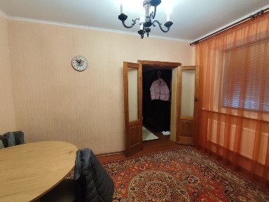 Здається будинок р-н Казбет