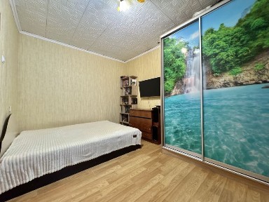 Продам хорошу 1-кімнатну квартиру на проспекті Незалежності