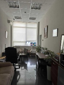 Власник пропонує. Офіс з новим ремонтом, метро Берестейська, 27 м2