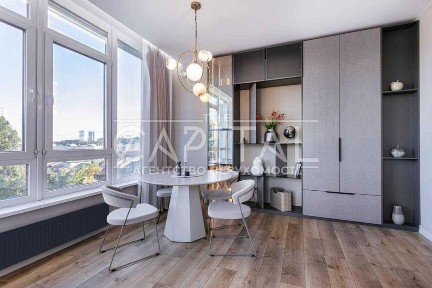 Продаж / Квартира / 70 м2 / ЖК 38 Перлина / Голосіївський район