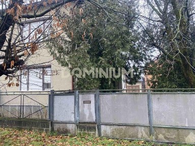 Продається будинок у м. Хуст