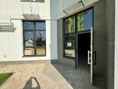 Фасадне приміщення 70м2 в зданому будинку ЖК Сирецькі сади