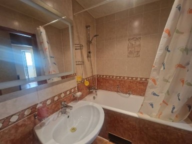 Сдам 3 ком квартиру на низком этаже, газ!