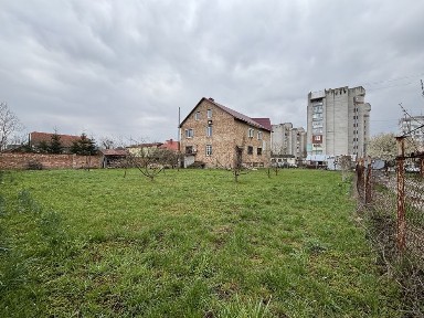 Ринок магазин окремостояча будівля 540 кв м, 13 соток