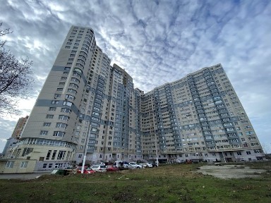 1к. кв. 57кв. м, в новом доме