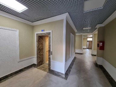 Продам квартиру возле парка Победы. 181 м.