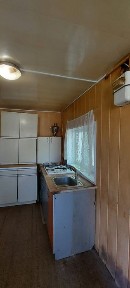 Продаж частини будинку в окремому дворі