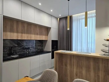 Нова 4-кімнатна квартіра