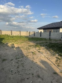 Продам американку 130 м2,з гаражем, бруківка, внутрішні роботи.