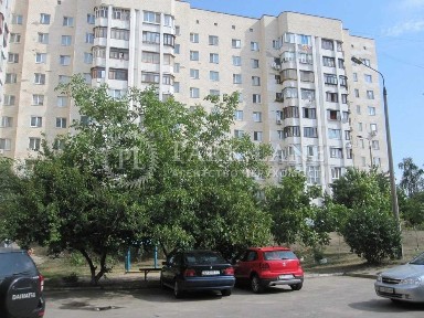 ТЕРМІНОВО Василя Стуса 9 продаж квартири 40м Святошино Київ під ремонт