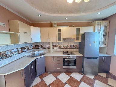 Двокімнатна квартира з ремонтом в новобудові. Меблі, технікаM