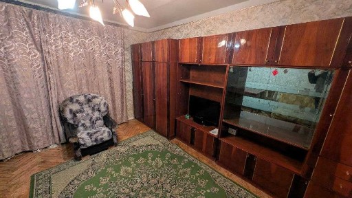 Оренда 3 кімнатної квартири вул Медової Печери Пасічна