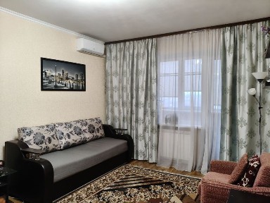 Масив Райдужный. Задам Чудово 1кімнатну квартиру.