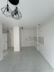 Срочно! Продам 1 комн. квартиру в ЖК <a href='/newbuilding/9205/view/via-roma'>Via Roma</a> на 8 этаже!