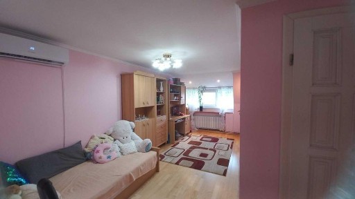 4-к, в. Володимирська, Боздош