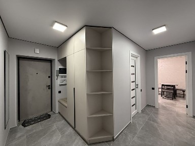 Нова 2/х кім Перша здача, близько до Дружби