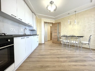 Оренда модної ТРІЙКИ!