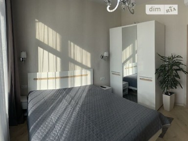 Здам подобово 1к квартиру на вул. Валерія Самофалова 16А корпус 3, кв. 95 • ID 33370915