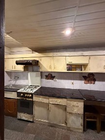 Продається 2-кімнатна квартира біля Кобилянської під ремонт