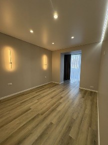 •Продається 2 кімнатна квартира з дизайнерським ремонтом