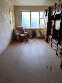 Продаж 3 к квартири на Інгульці всі кімнати окремо, кухня 9 кв. м.