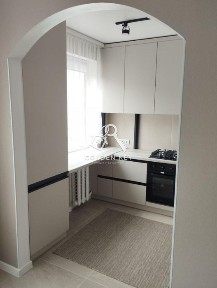 Продаж 3 кімнатної квартири по вул. Співдружності