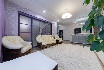 Оренда просторої 3к. квартири 90м2 в ЖК <a href='/newbuilding/418/view/zk-novopecerskie-lipki'>Новопечерские Липки</a> Верхогляда