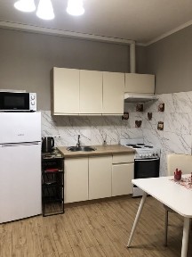 Оренда 2-К квартири ГЕНЕРАТОР ЖК Караваїви дачі Польова 73