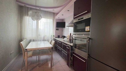 2 ком. квартира на Салтовке в ЖК Перспектива, рядом две станции метро