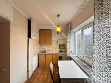 Без комісії. Нивки, Салютна, 27, двокімнатна, газ, 3й поверх