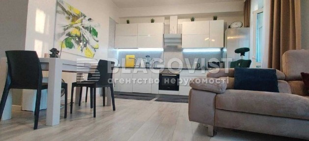 Коновальця Євгена (Щорса), 44а, ЖК Панорама на Печерську