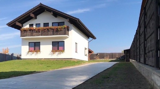 Продаж 2 поверхового будинку 126 м2. Горяни