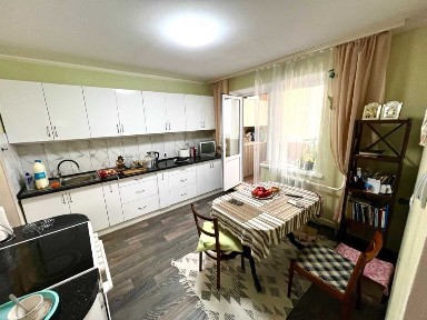 Продается отличная 3-комнатная квартира в престижном доме, Водолей. Q