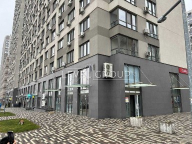 Продаж цокольного приміщення з вікном 162 кв. м В ЖК Варшавський 1