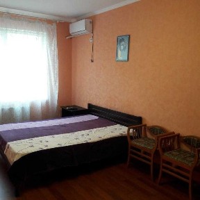 Сдам 1ком кв Небесной Сотни/Левитана