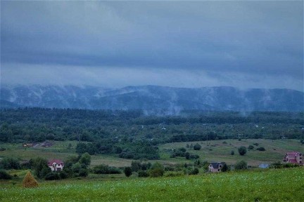 Пропонуємо сучасний еко-будинок у мальовничому місц Гори Карпати