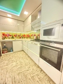 3 ком квартира 86 м кв на ул. Лазурной с ремонтом