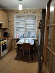 3 кімнатна на 2 поверсі, зайшов і живи !